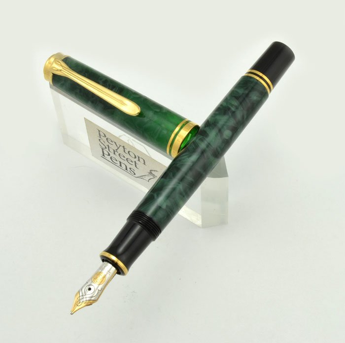 Pelikan M600 Souveran Fountain Pen - Special Edition, Green O Green, Medium  14k (New in Box)